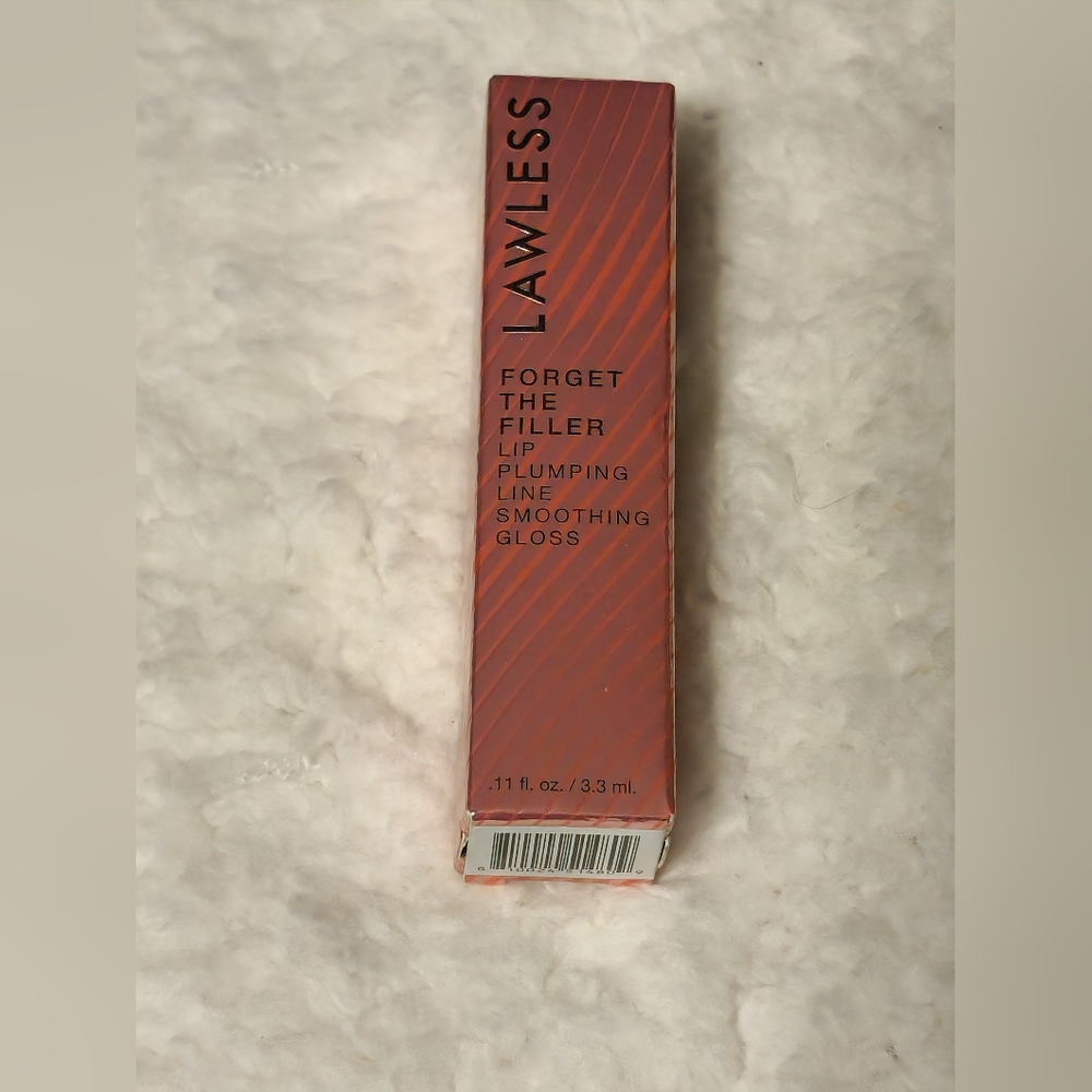 ***READ*** Lawless Lip Plumping Gloss Shade: Rosy Outlook